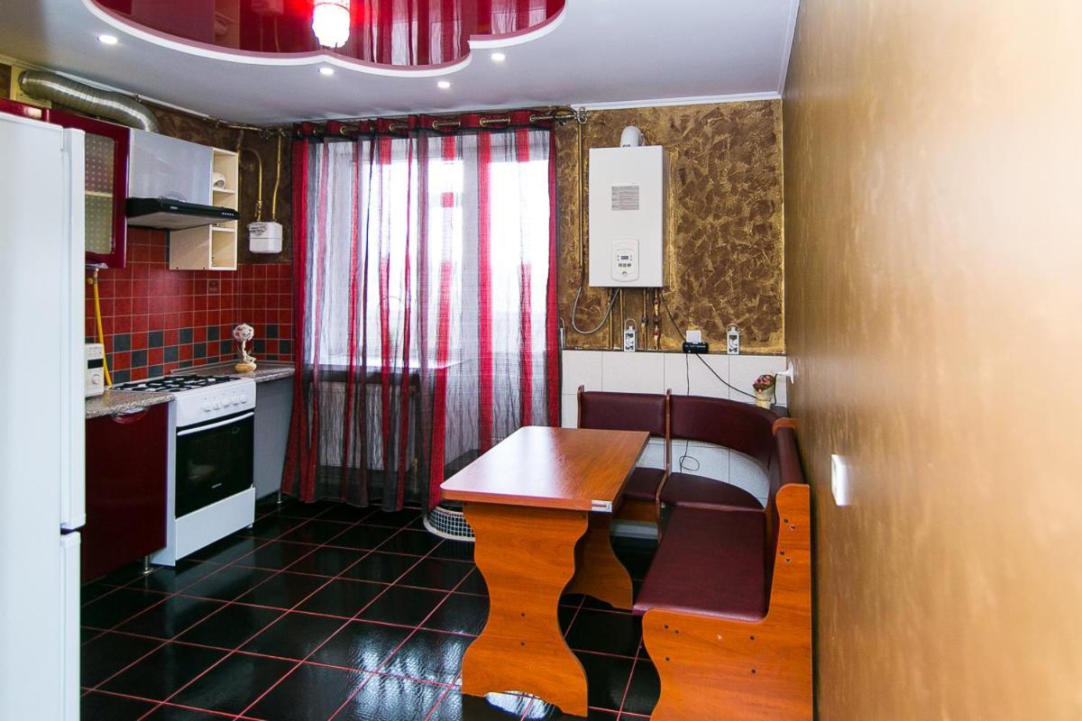 Vip Apartmens Faraon On Illinskaya 1 Floor Sumy Ngoại thất bức ảnh